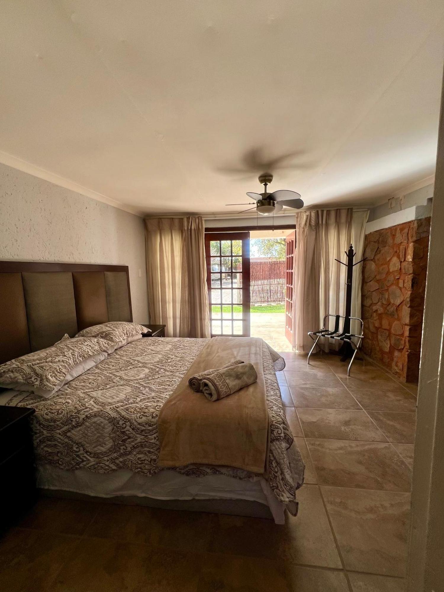 Katima Mountain View Lodge Hartbeespoort Exterior photo