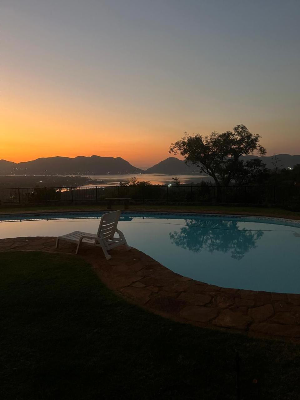 Katima Mountain View Lodge Hartbeespoort Exterior photo